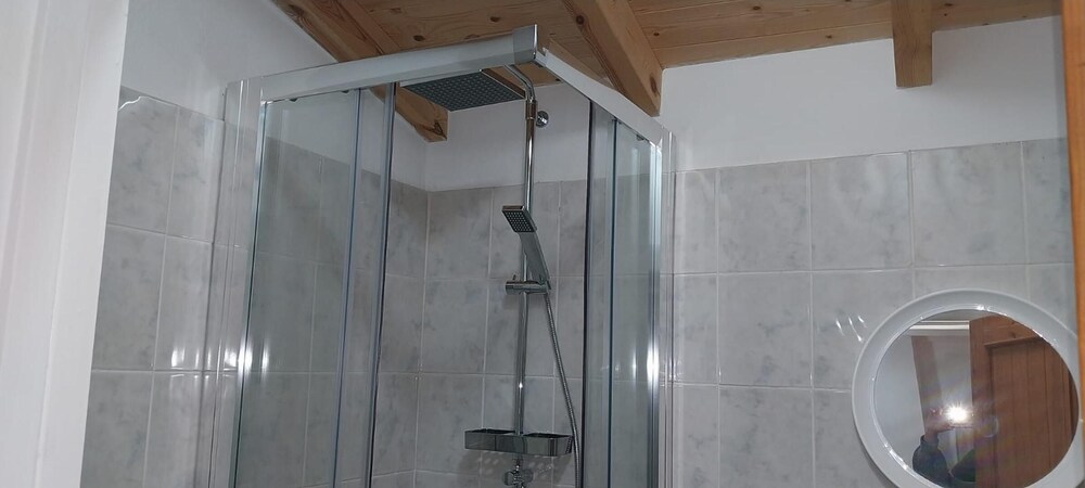 Lovely Studio in Strinilas With its own Pool view 4