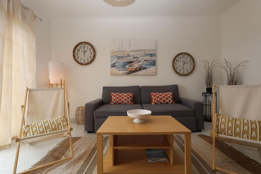B37 - Central City Door Apartment