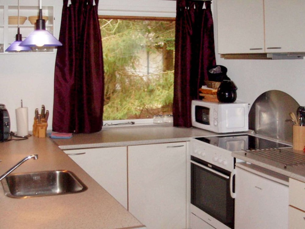 Idyllic Holiday Home in Store Fuglede near Forest view 5