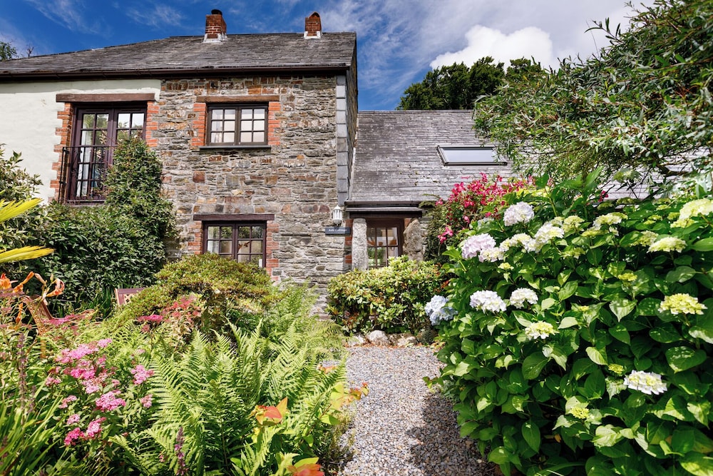 Ash Cottage