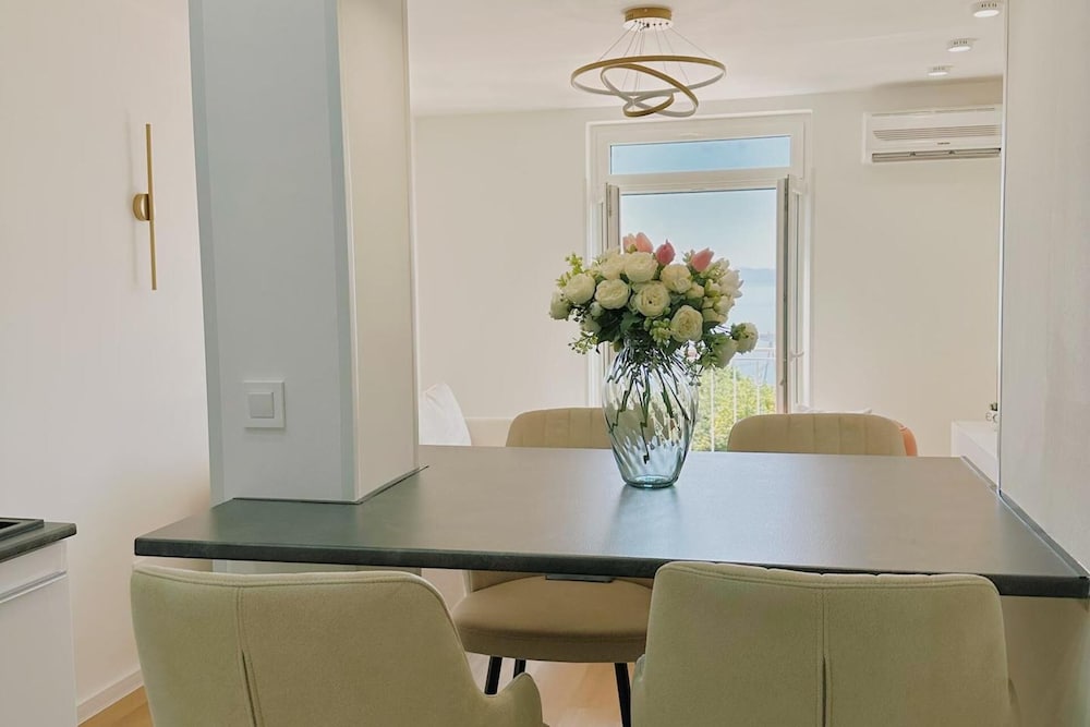 Sea View Apartment Rijeka-free Parking-6 People