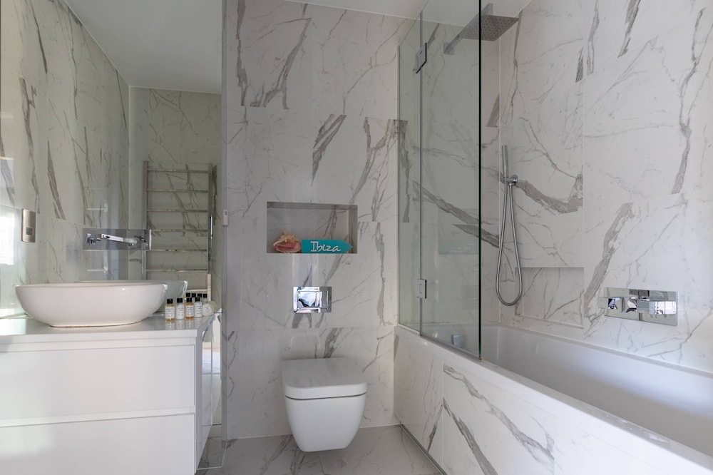 Prince of Wales Road III by Onefinestay