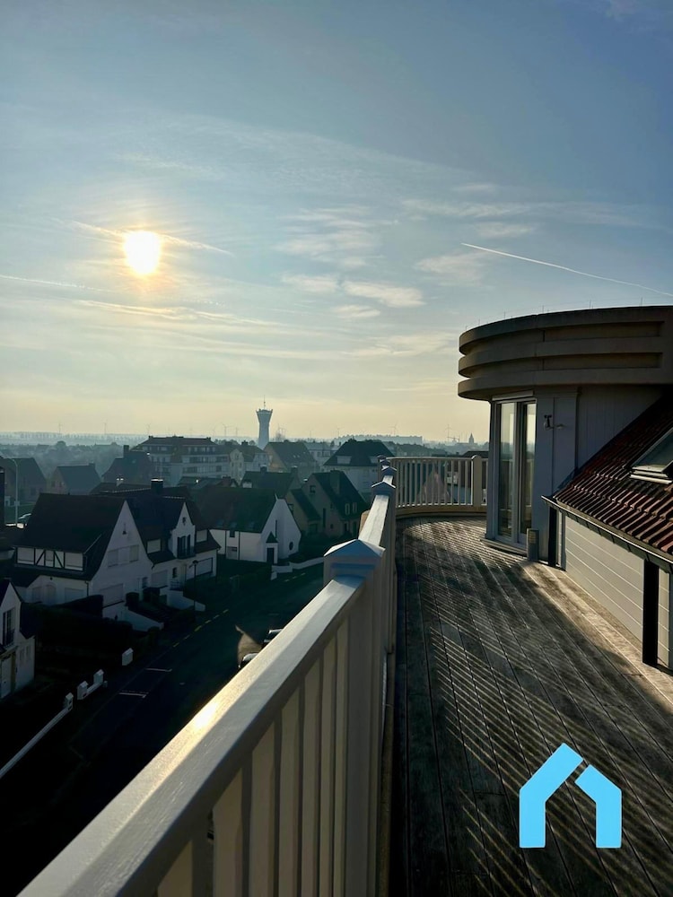 Duplex Apartment in Knokke by the Seawall