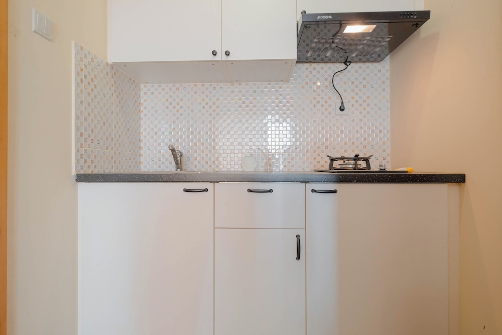 Good Deal 2BR Apartment Cinere Bellevue Suites