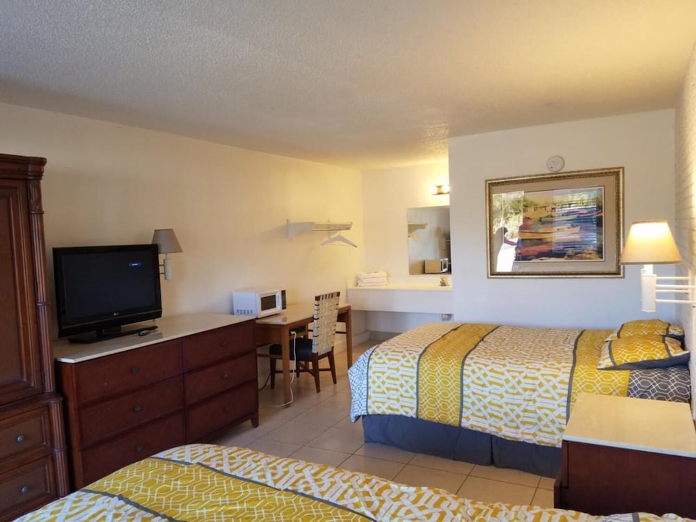 Brunswick Vacations - Extended Stay Brunswick - Property Image 8