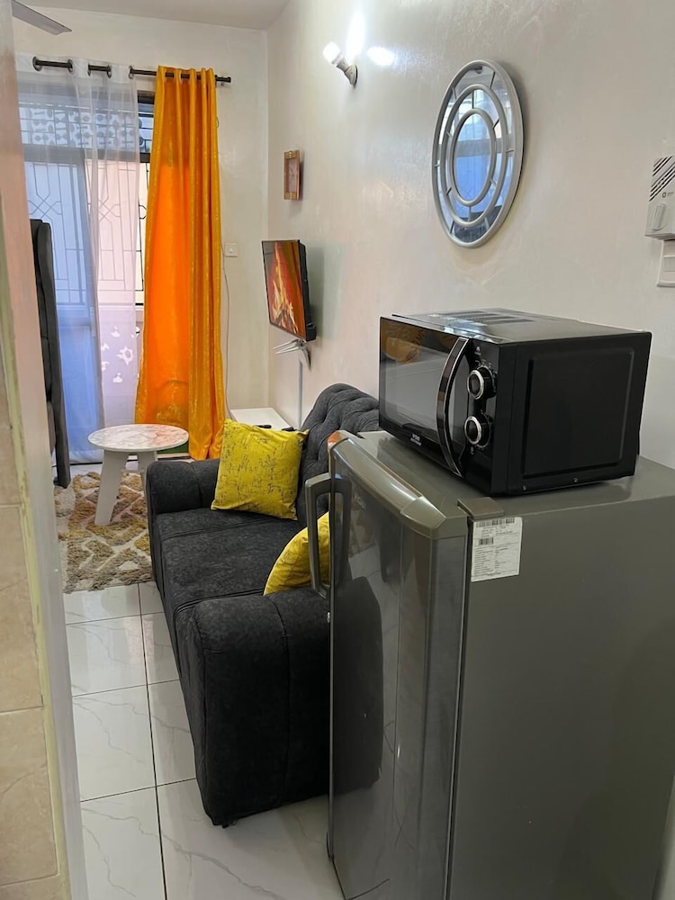 Lux Suites Lakeview Studios Bamburi