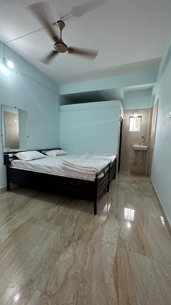 Fulgulab Lawns & Homestays