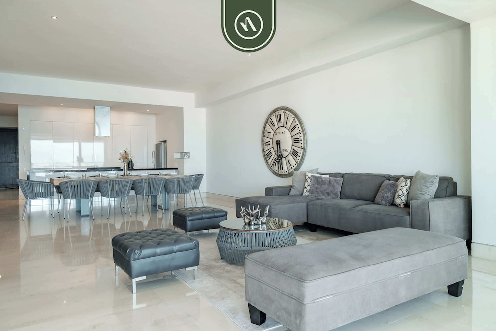 Oceanview Penthouse With Private Pool - BBQ