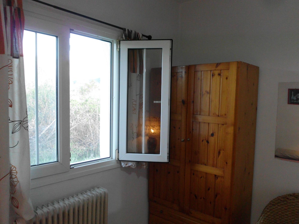 Toms House 4 in Felekas view 5