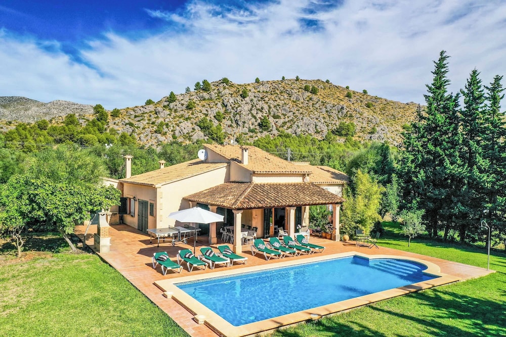 Villa Punta Colet
