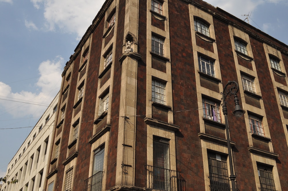 Suite Regina 94 — Mexico City