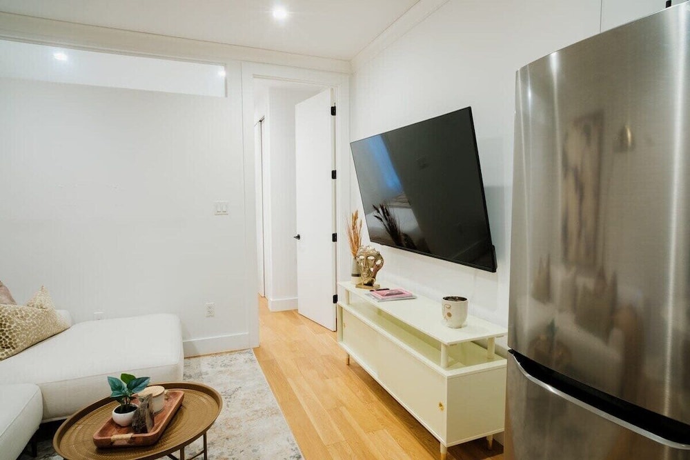 1288 UES Apartments