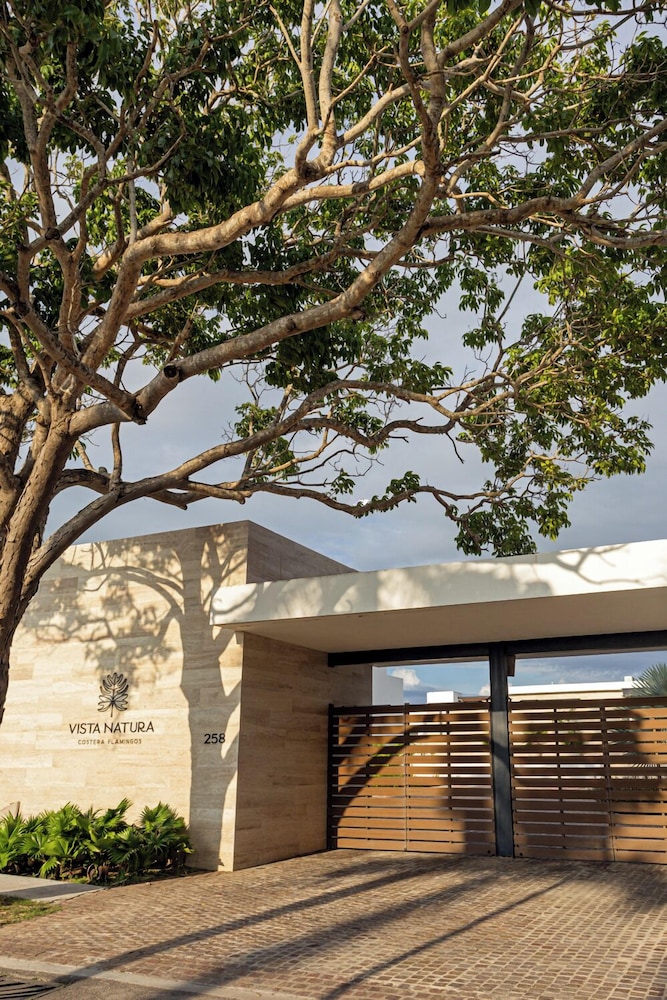 Vista Natura-Luxury Home Near the Beach
