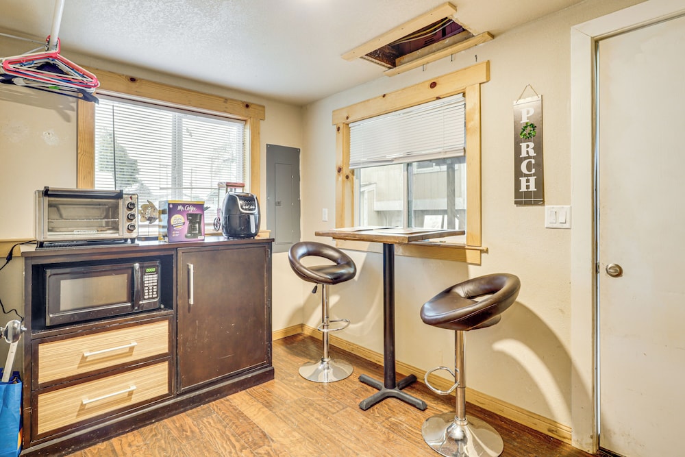 3 Mi to University of Oregon: Cozy Home
