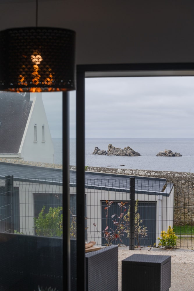 Apartment in Porspoder Near Plage du Bourg