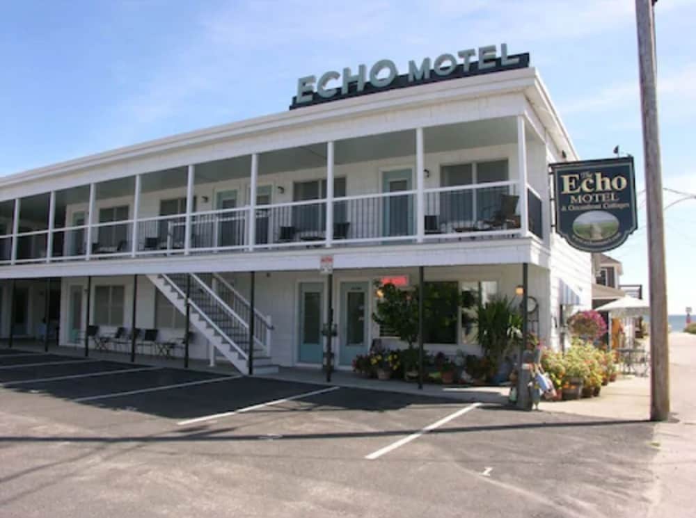 Hotel Echo Motel & Oceanfront Cottages - Image 1
