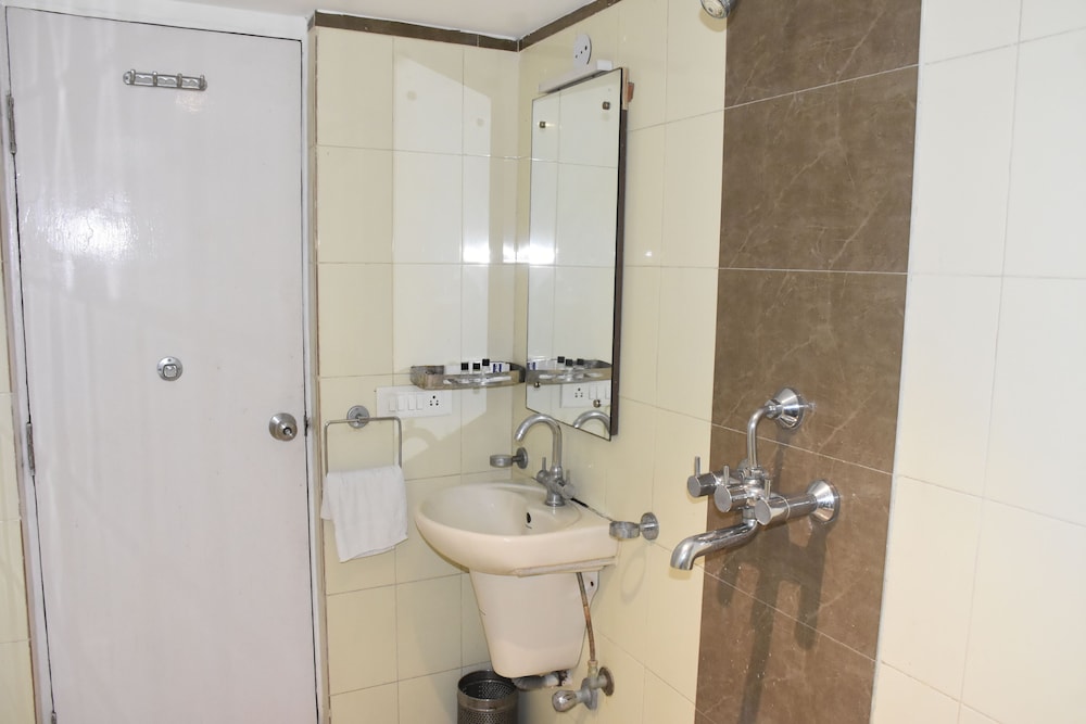 Hotel Kumar International