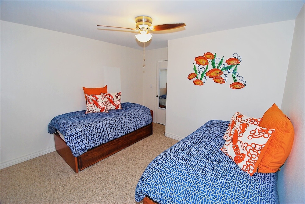 Breakers Condo Unit #210 3 Bedroom Condo by RedAwning