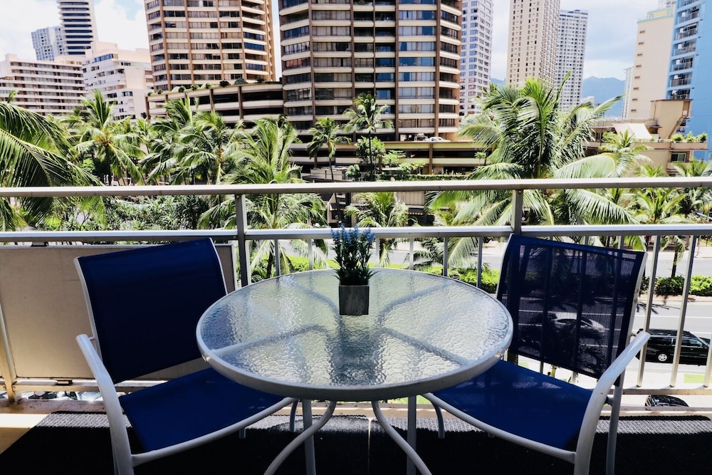 Ilikai Hotel Condo Vacations