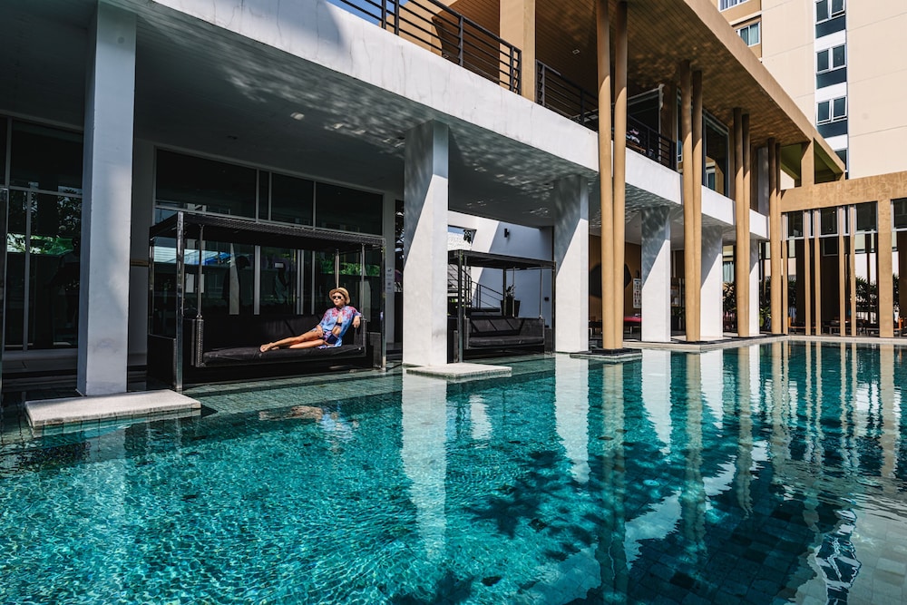 First Choice Suites