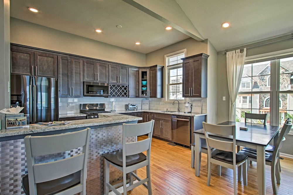 Idyllic Oceanfront Home on Atlantic City Boardwalk view 5