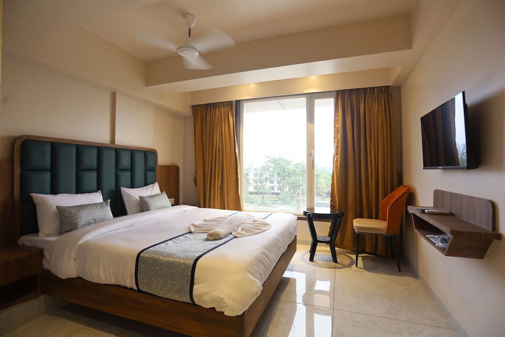 Hotel Status Inn