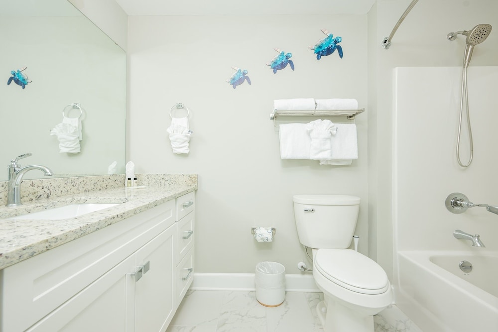 Phoenix Gulf Shores Ii 1902 3 Bedroom Condo