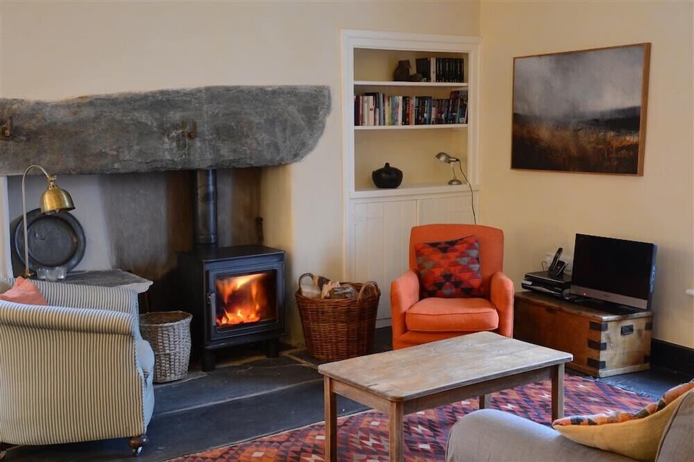 Thomas Cottage