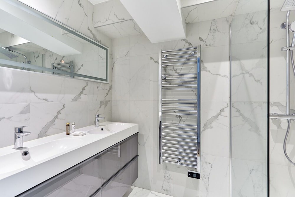 Superb Apartment Porte Maillot / Arc de Triomphe