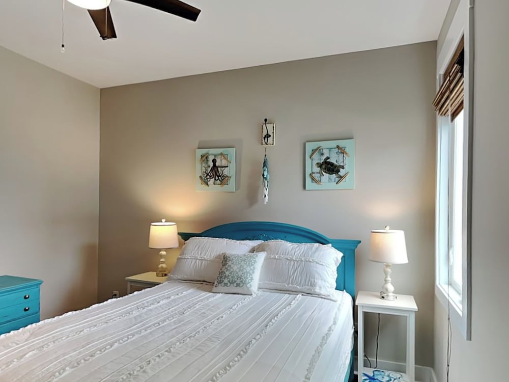 Shore Sounds Fun by Topsail Realty