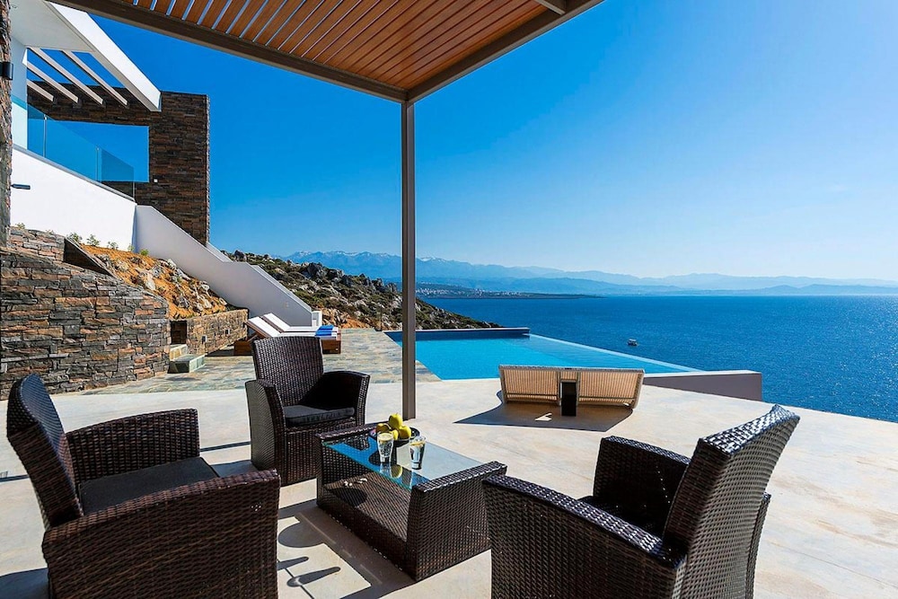 Tersanas Villas