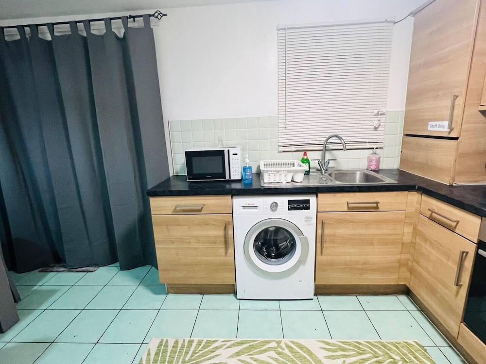 3bedroom- Near to Station-private Garden-wifi