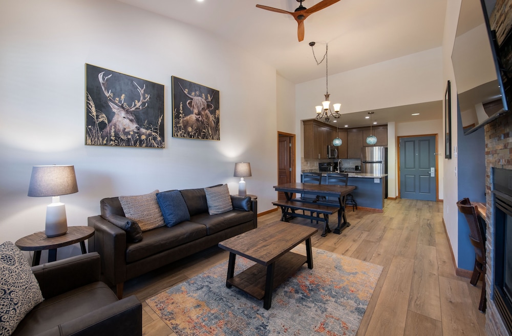 Zephyr Mountain Lodge Vacation Condos - Winter Park CO