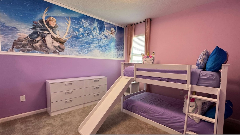 Family Friendly 12bd w Jacuzzi Veranda Palms 4401