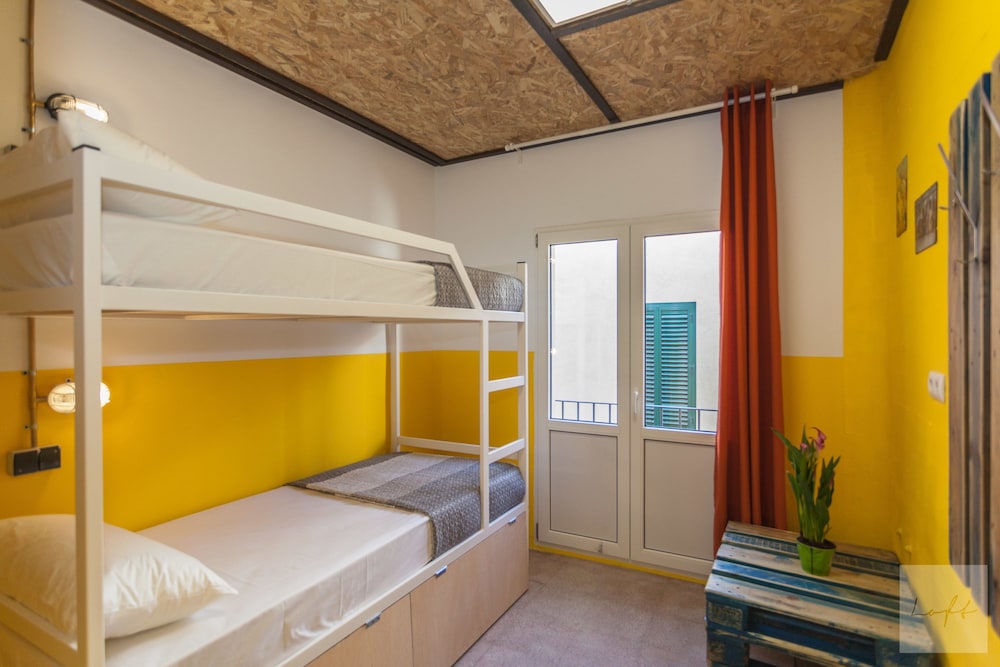 LOFT HOSTAL Group 40