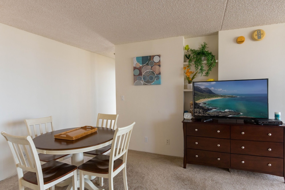 Waikiki Banyan Condo Located One Block From Waikiki Beach! by Koko Resort Vacation Rentals