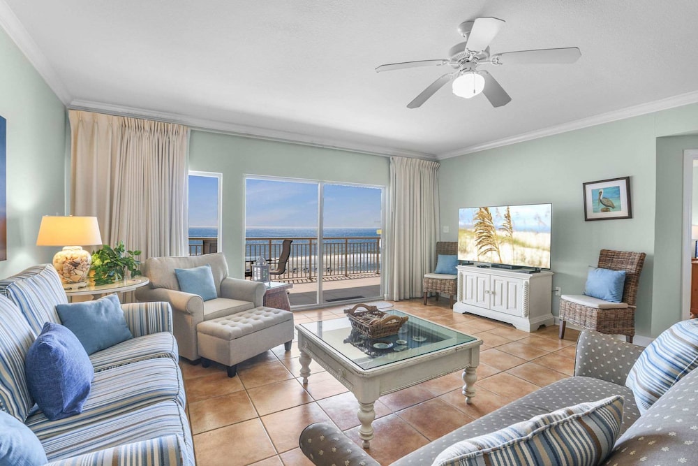 Admirals Quarters 508- Luxury Beachfront Condo 3 Bedrooms 3 Baths 5th Floor