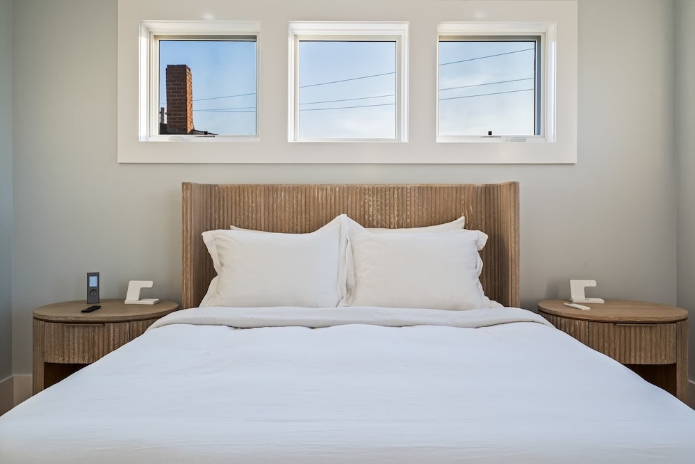 Brand New Home Ocean Views Wolf Appliances