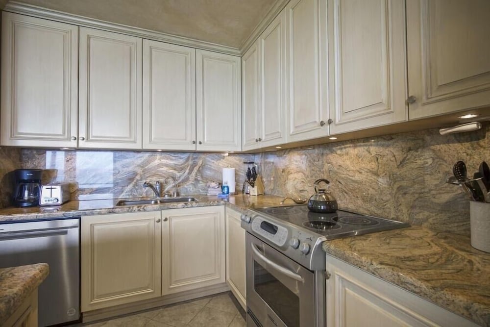 Makena Surf, #b-208 2 Bedroom Condo