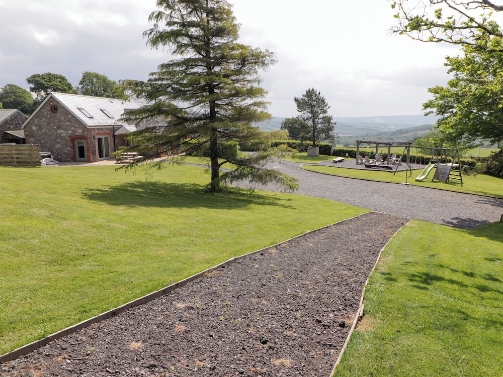 Barcud Cottage