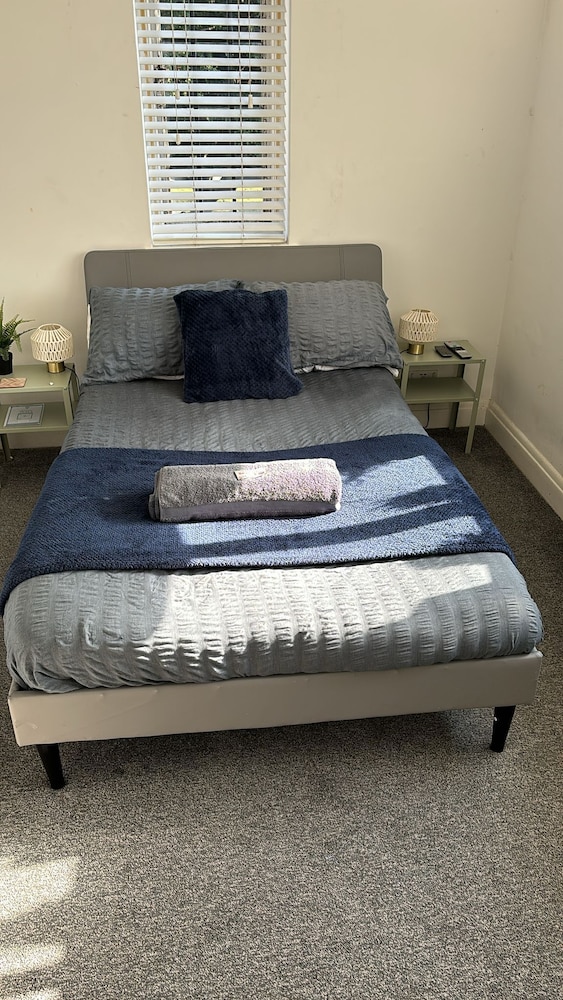 Thornton Awesome Stay 1