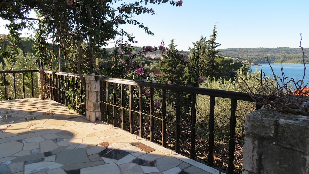 Janja - Terrace and sea View - A1 view 2