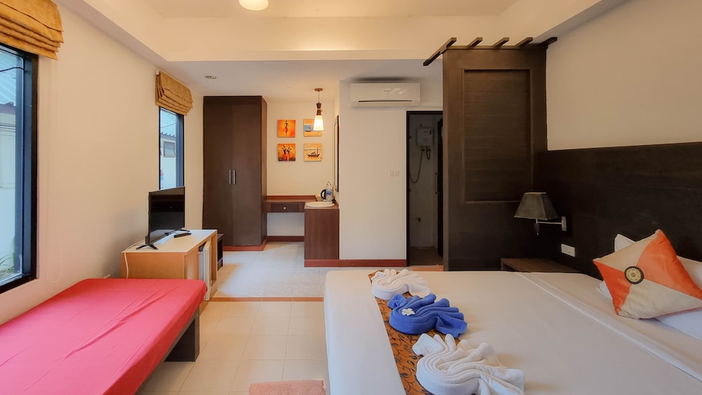 Golden Bay Cottage