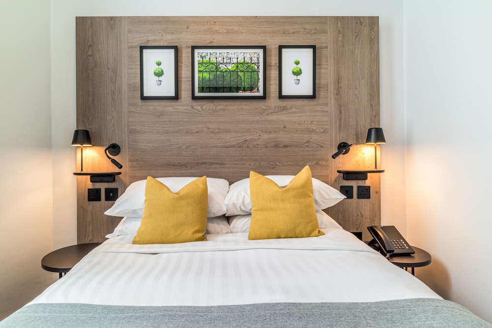 The Princes Square Hotel