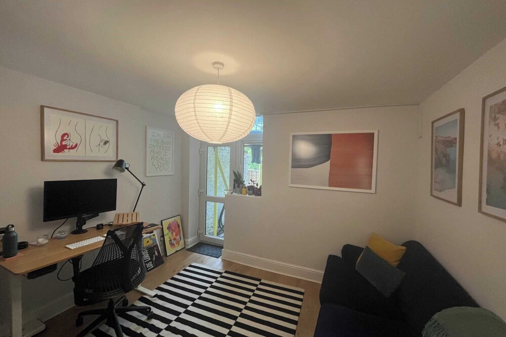 Characterful 1BD Flat w/ Private Gym - Brockley