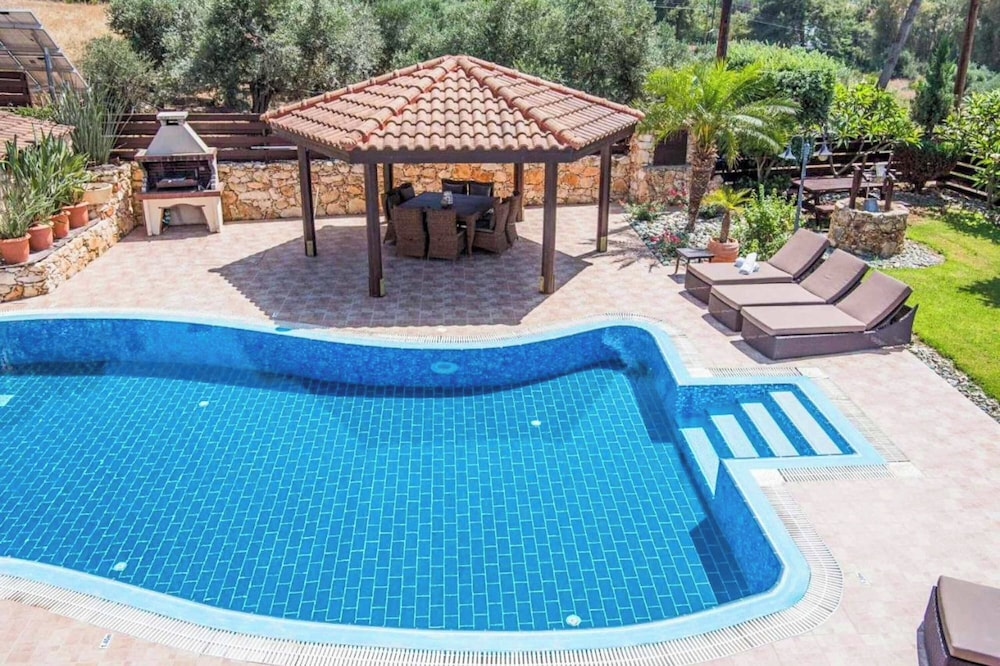 Villa Nikos Argaka