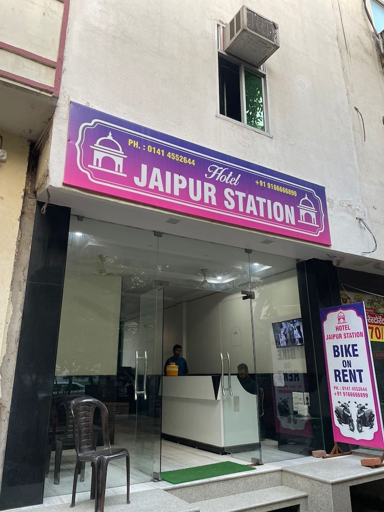 Hotel Jaipur Station