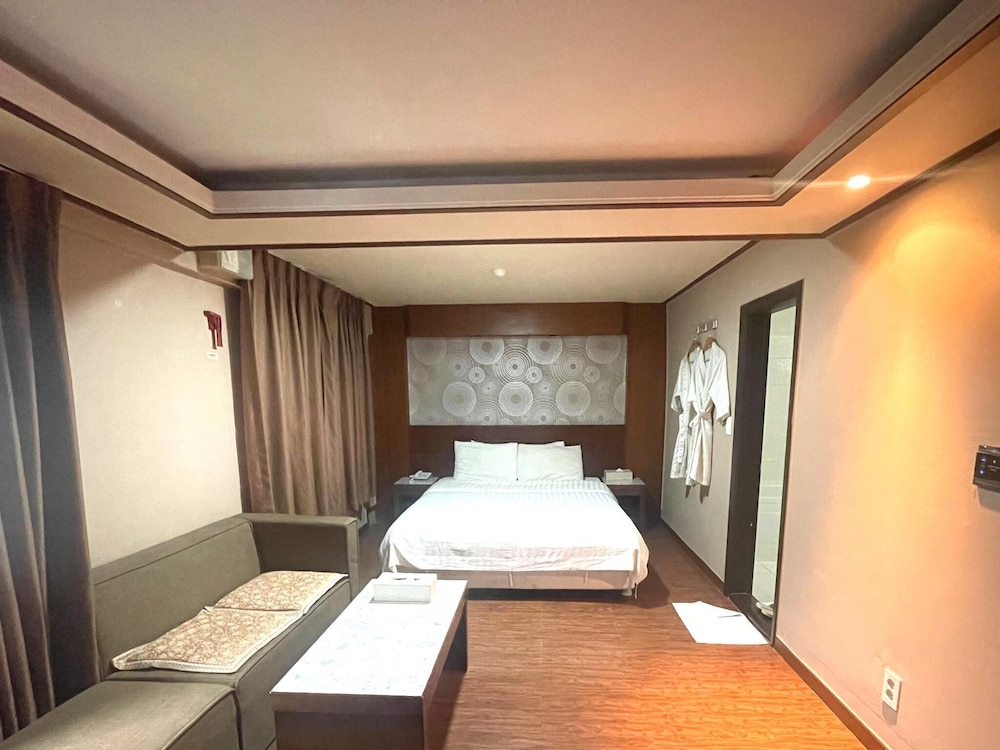 Jahamun Hotel