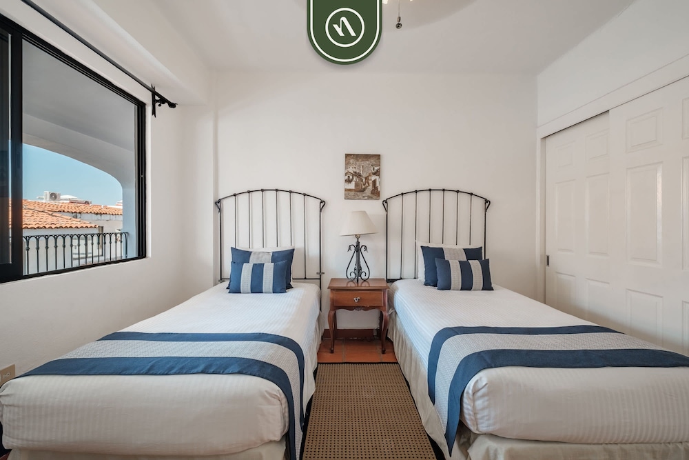 One Beach Street 310 C