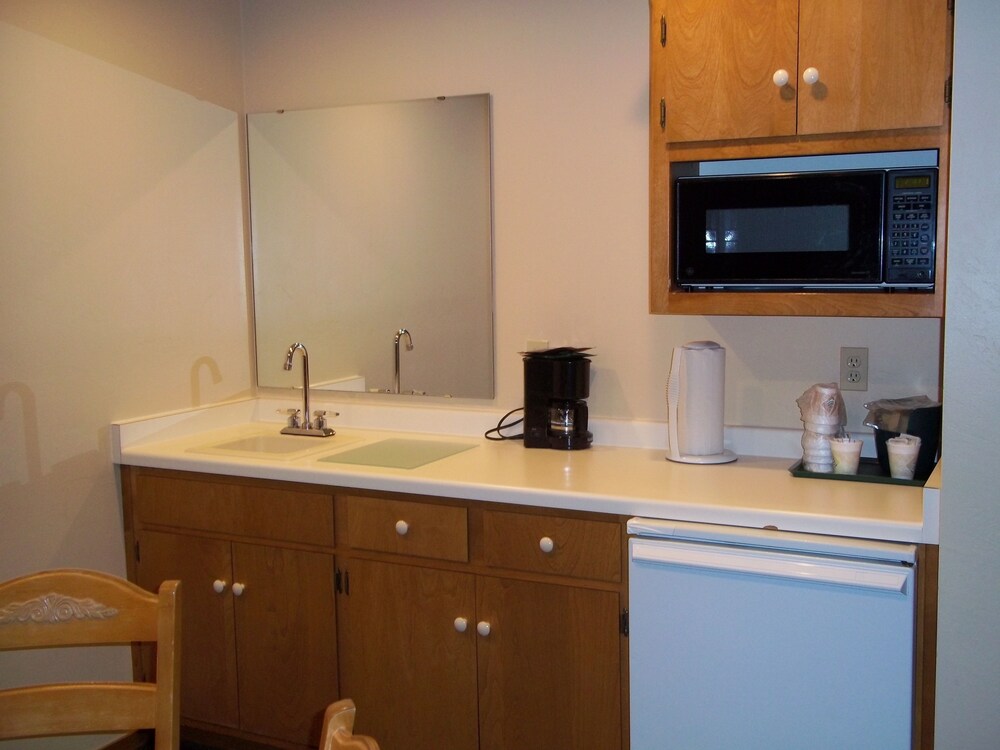 Homestead Suites